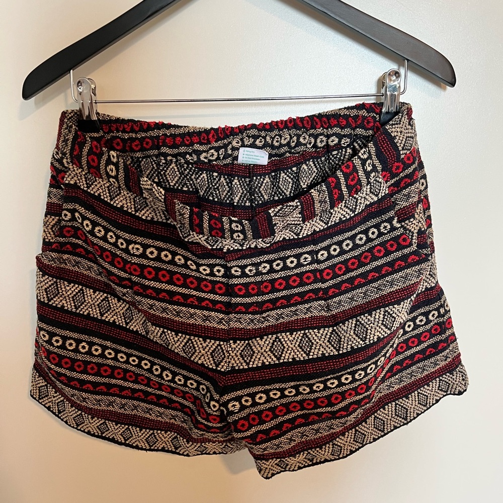 Wai Wear Men’s Shorts - Large